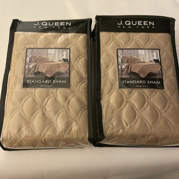 2 / J. QUEEN NEW YORK LYNDON Standard Shams - Picture 3 of 5